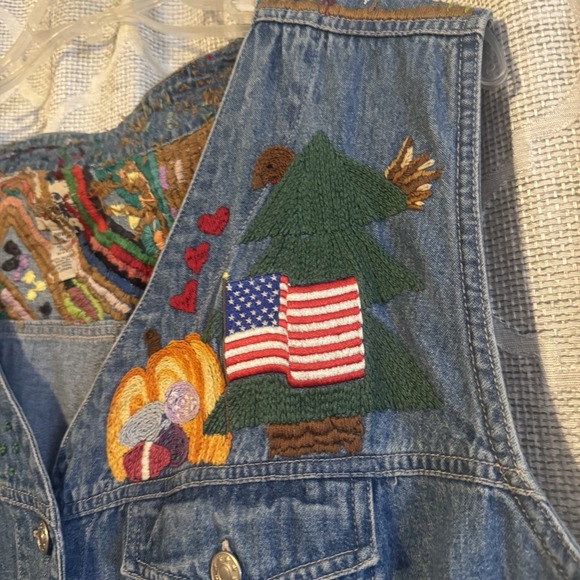 Republic Women's Sleeveless Denim Vest Embroidered Button Embellishments Size 26 - Picture 8 of 12